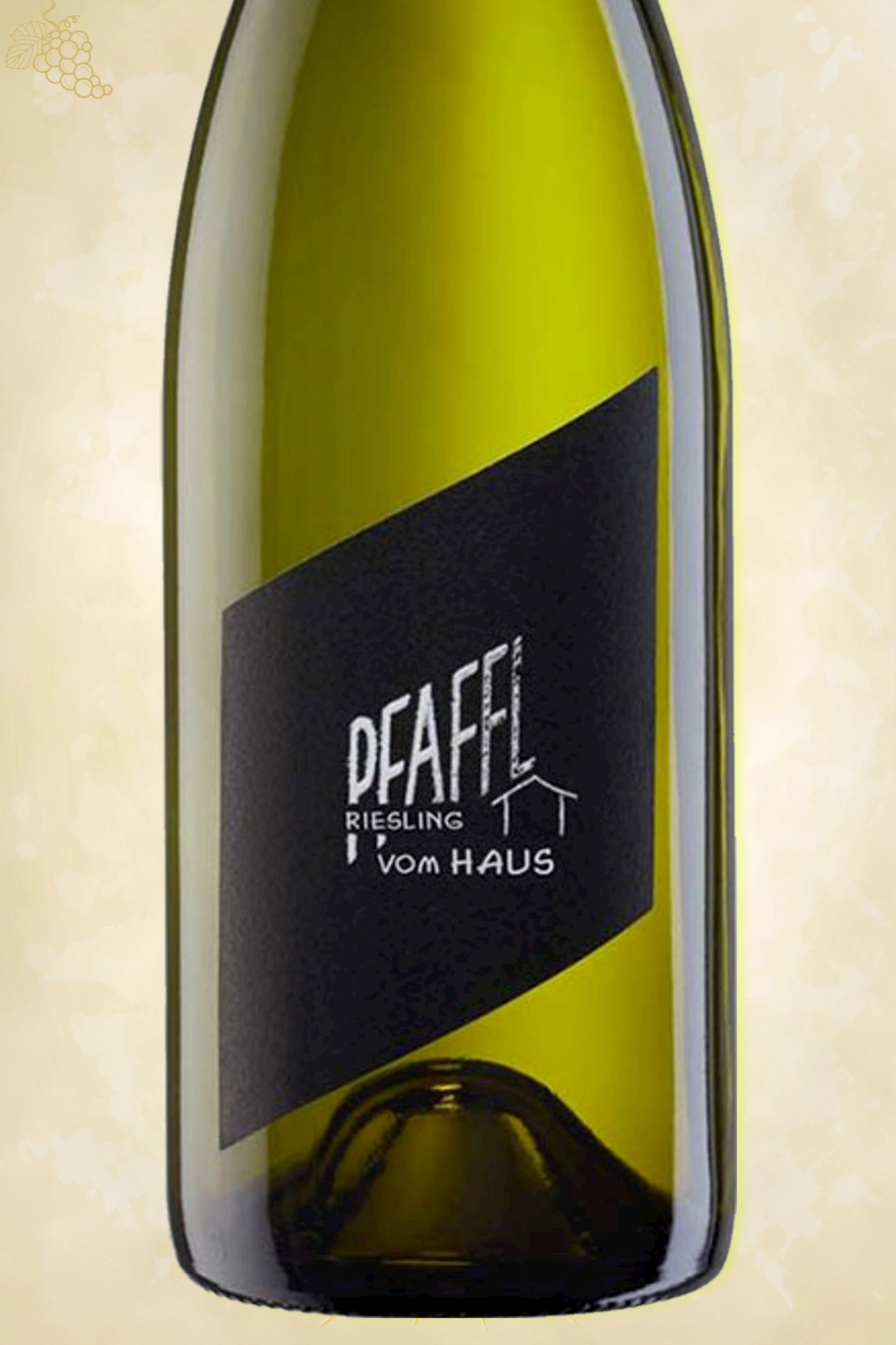 Close-up label Pfaffl Vom Haus Riesling 2024 – Weingut Pfaffl logo en jaartal