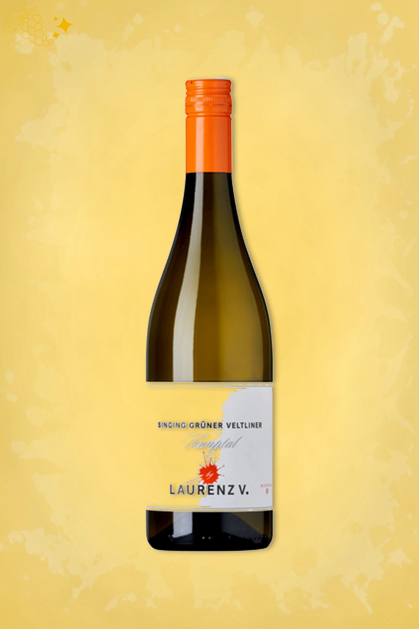 Fles Laurenz V. Singing Grüner Veltliner uit Kamptal tegen goudkleurige achtergrond.