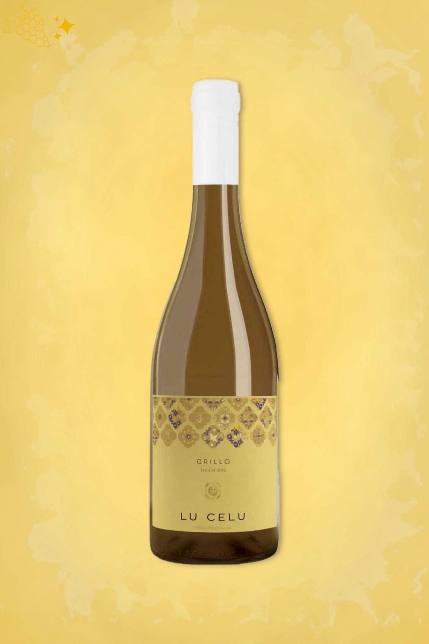 Fles Lu Celu Sicilia DOC Grillo 2024, witte wijn uit Sicilië, op gouden achtergrond.