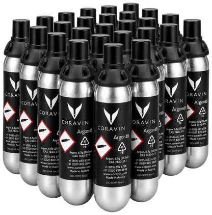 Coravin Pure argon-capsules, 24 stuks op een zwarte achtergrond