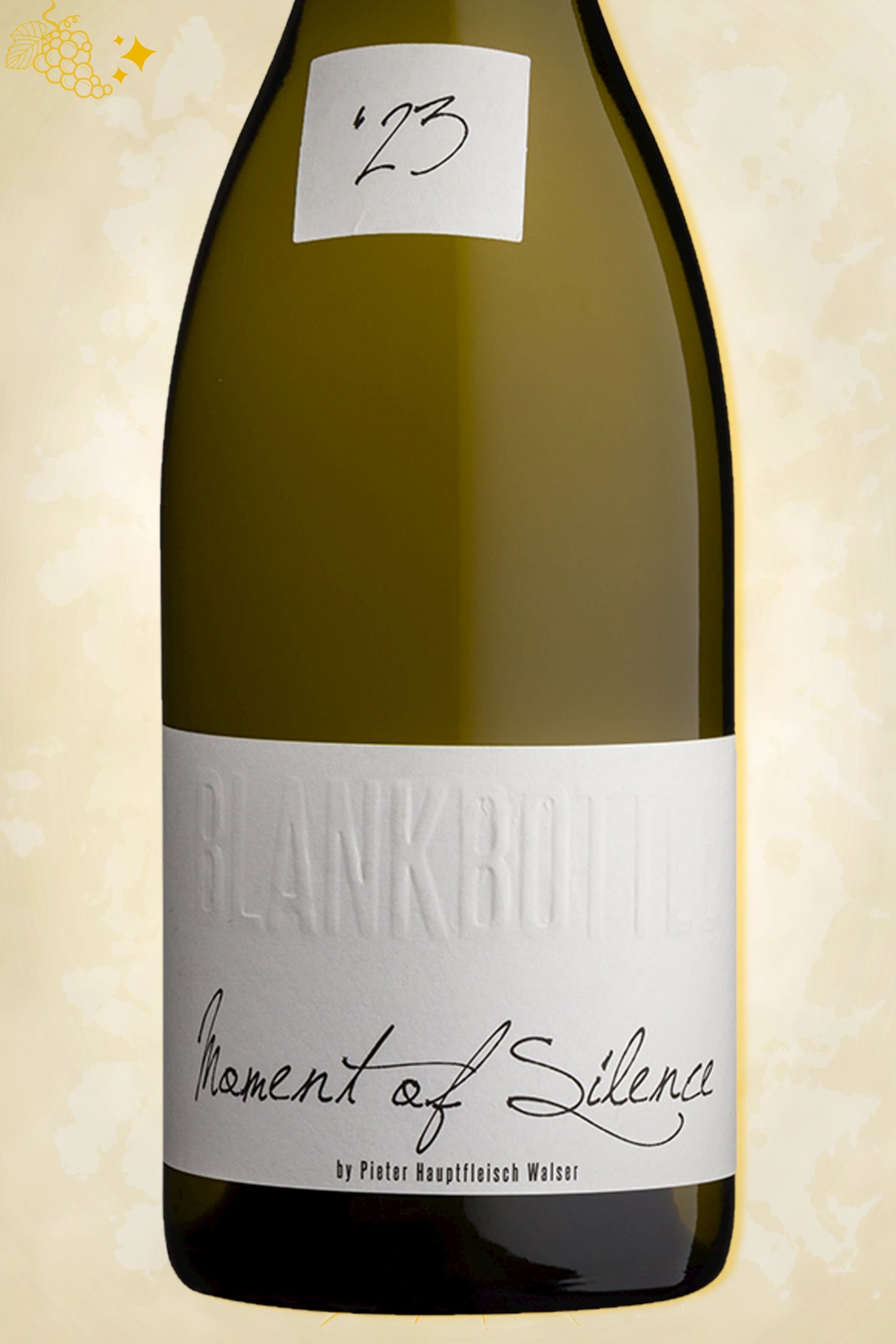 Close‑up etiket: Blank Bottle – Moment of Silence (2023) – volledige weergave op beige achtergrond