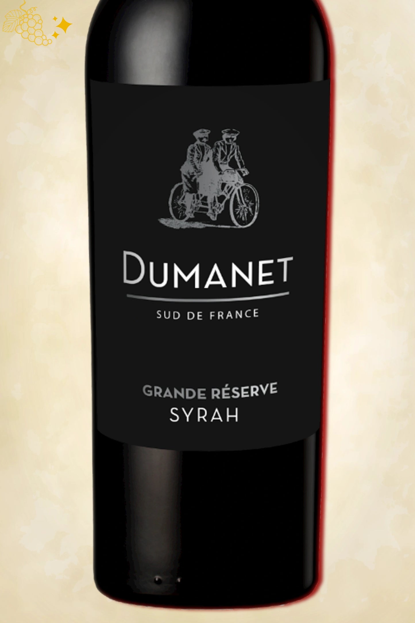 Fijn detail etiket Dumanet – Grande Réserve Syrah (2023) tegen beige achtergrond
