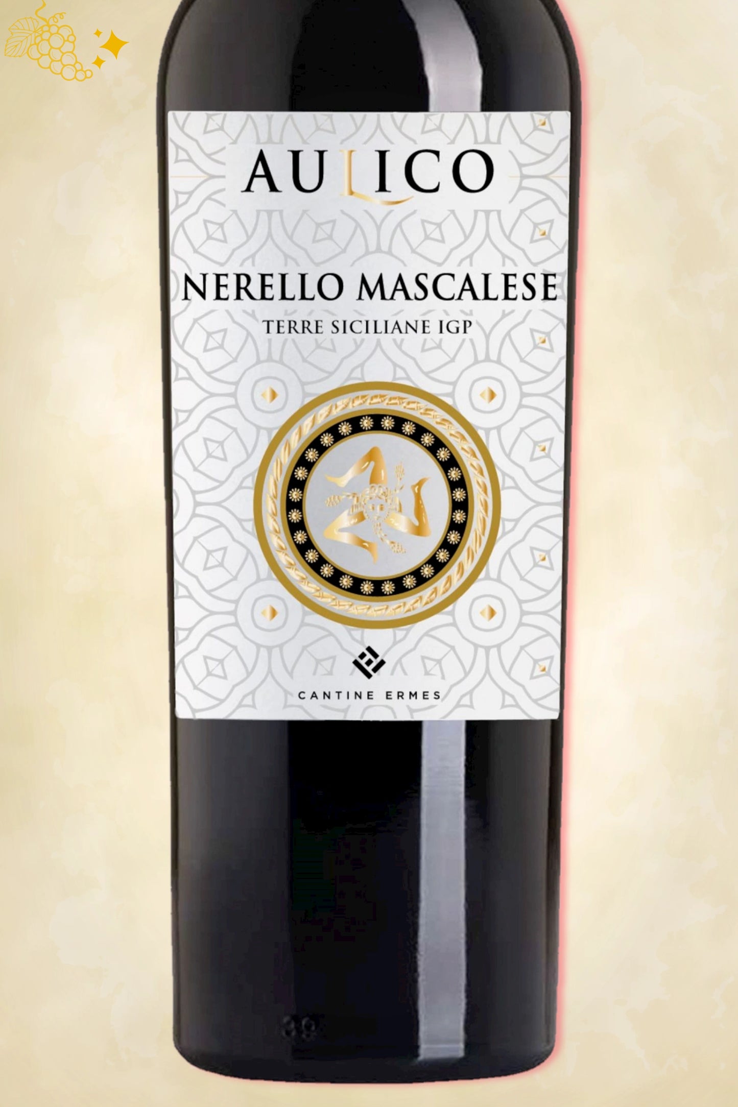 Ingezoomd label: Cantine Ermes – Aulico Nerello Mascalese (2024) – ontwerpdetails op beige achtergrond