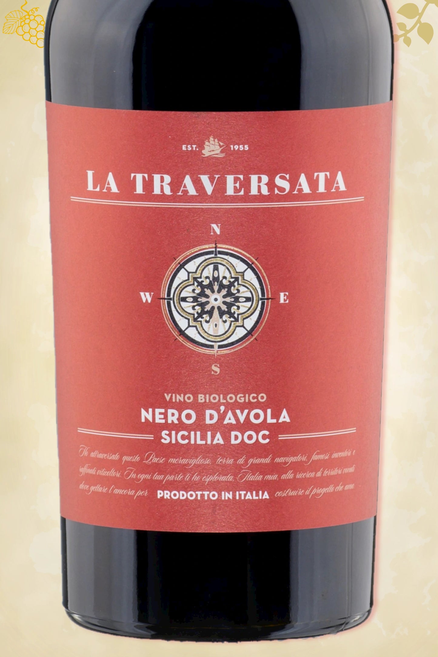 Close-up label Corvezzo Nero d’Avola Organic 2022 – logo en vintage details zichtbaar