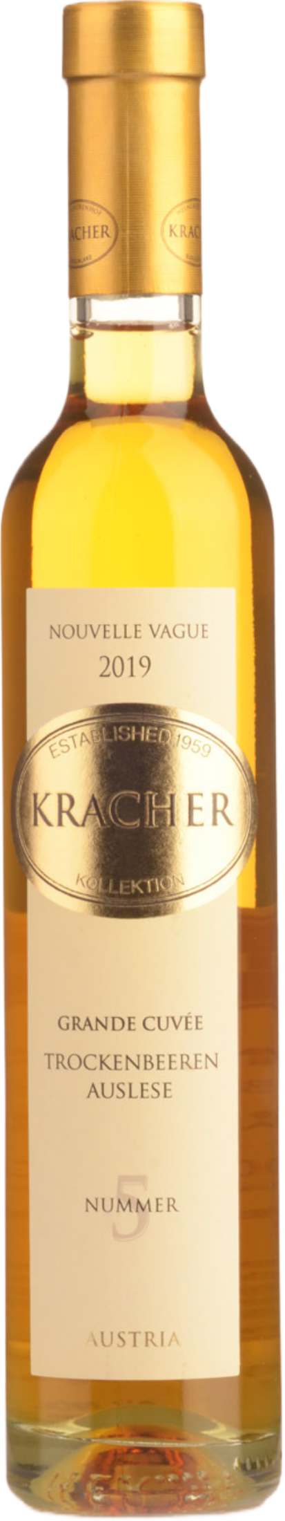 Weingut Walter J. Oster Trockenbeerenauslese 2019 Halve Fles 375 ml tegen gouden achtergrond – dessertwijn
