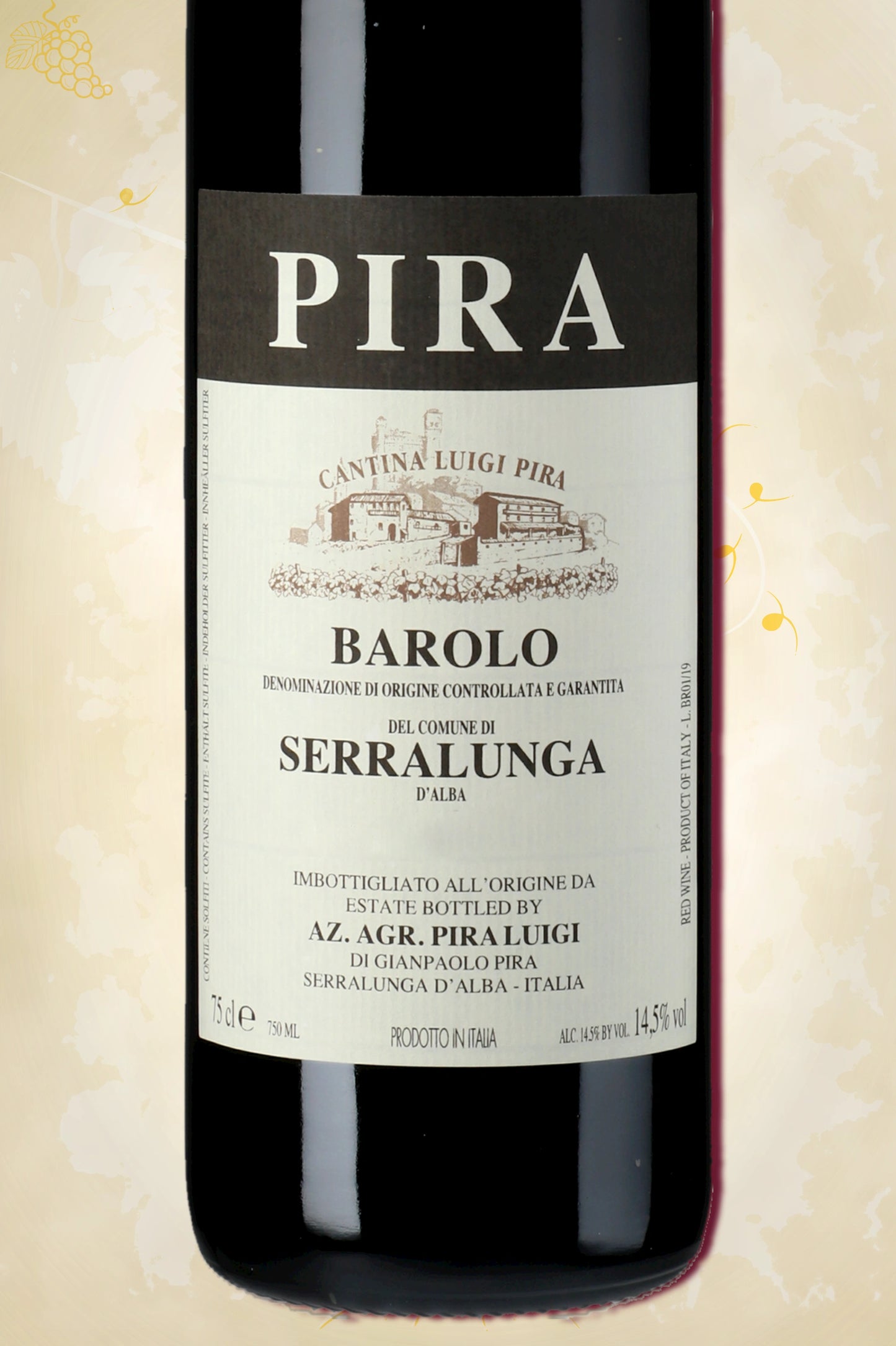 Close-up label Luigi Pira Barolo Serralunga 2019 – Luigi Pira logo en vintage details