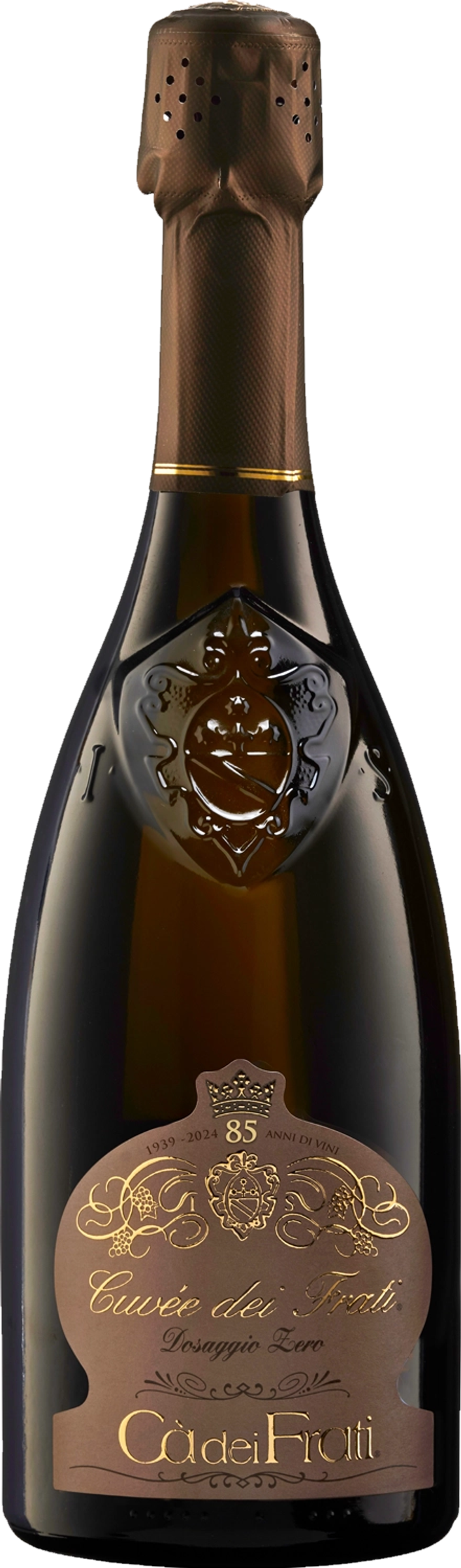 Cà dei Frati Cuvée dei Frati tegen gouden achtergrond – elegante Italiaanse spumante met fijne mousse