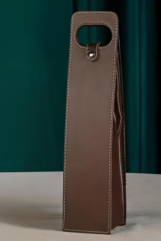 Luxe herbruikbare wijn-geschenktas van bruin faux leder voor 1 fles wijn, elegante cadeautas met handvat en stiknaden, duurzaam en stijlvol wijncadeau